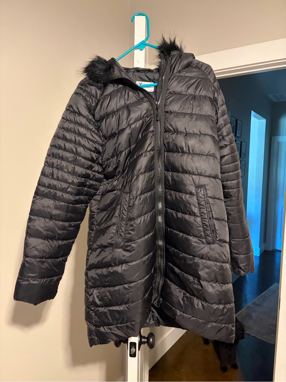 Long Quilted Black Women's Puffer Coat with Faux-Fur Trim size XL